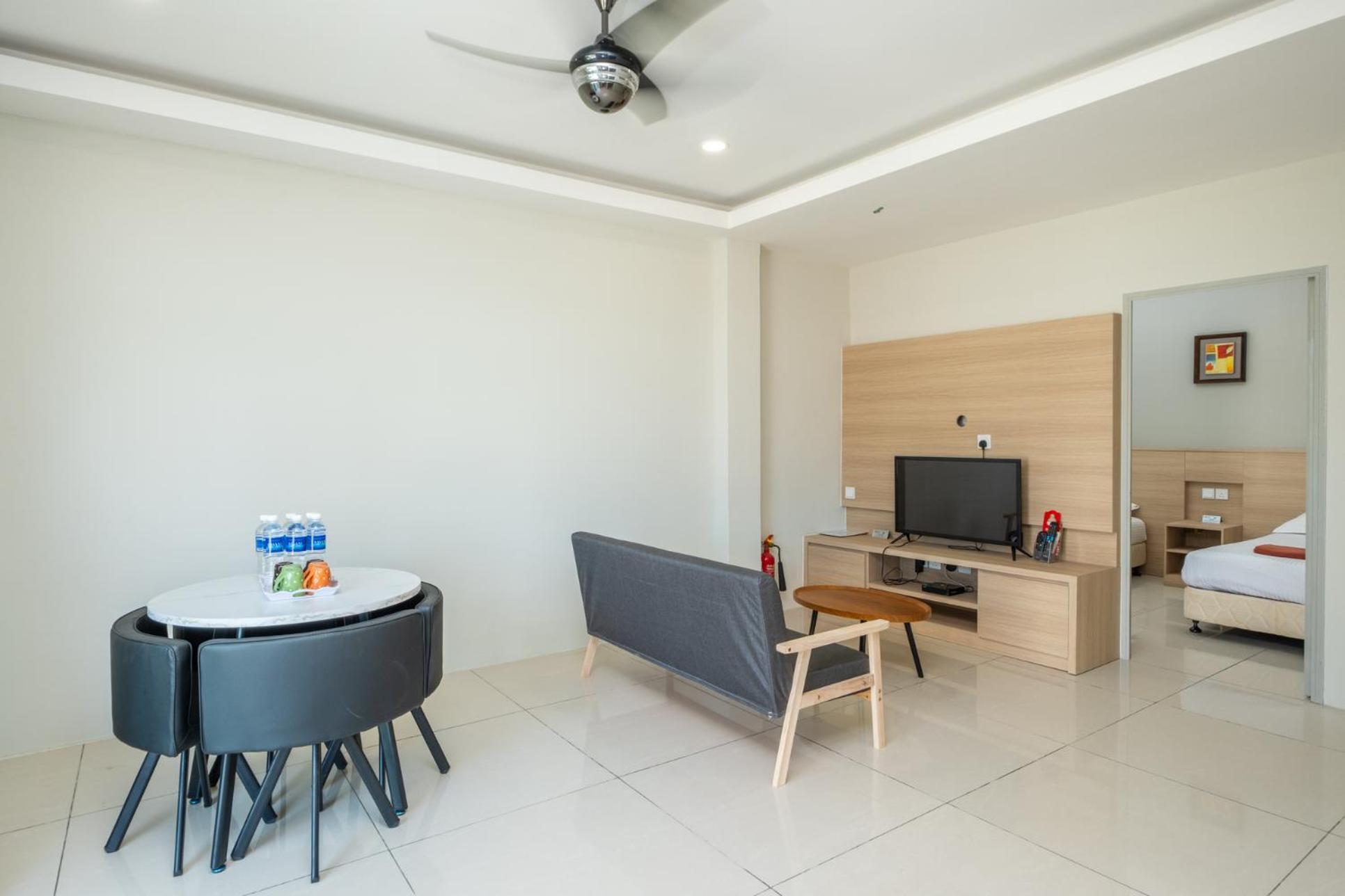 Bahagia Villa Kuah Exterior photo